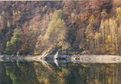 Kliknutím fotografii zvětšíte Ružínska priehrada na jeseň