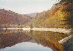 Kliknutím fotografii zvětšíte Ružínska priehrada na jeseň