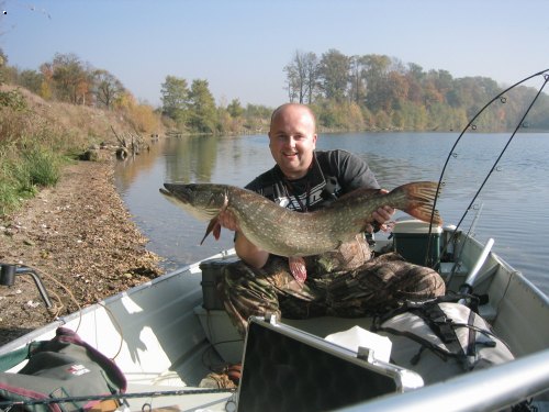 �tika 100cm 7,90kg