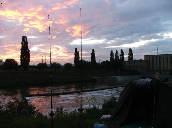 V�h, SK