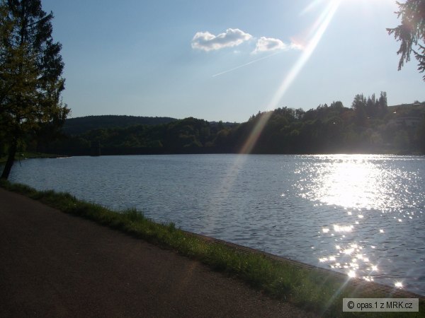 Luha�ovice p�ehrada