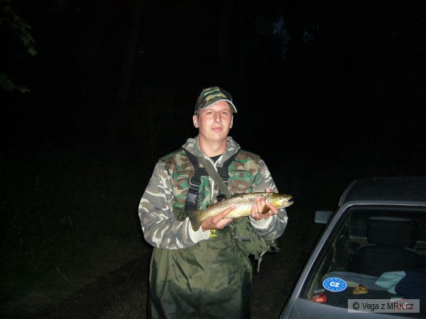 20.7 08 pstruh 45cm - 1kg