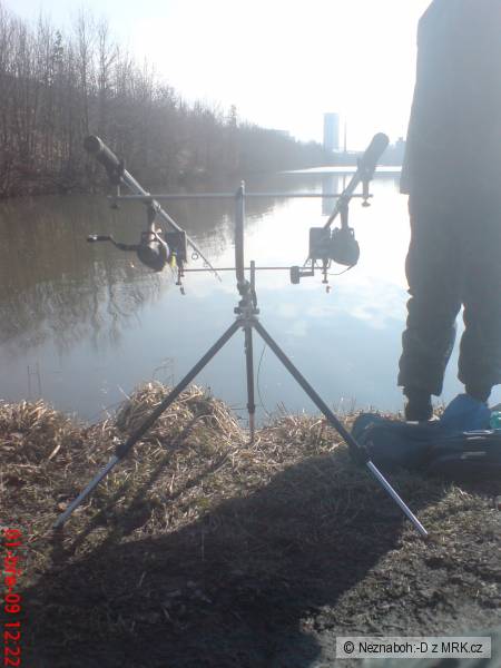 Bez z�b�ru