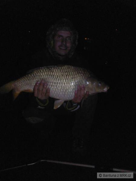 82 cm; 9 kg