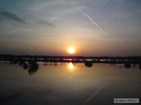 Z�pad slunce nad �t�tem