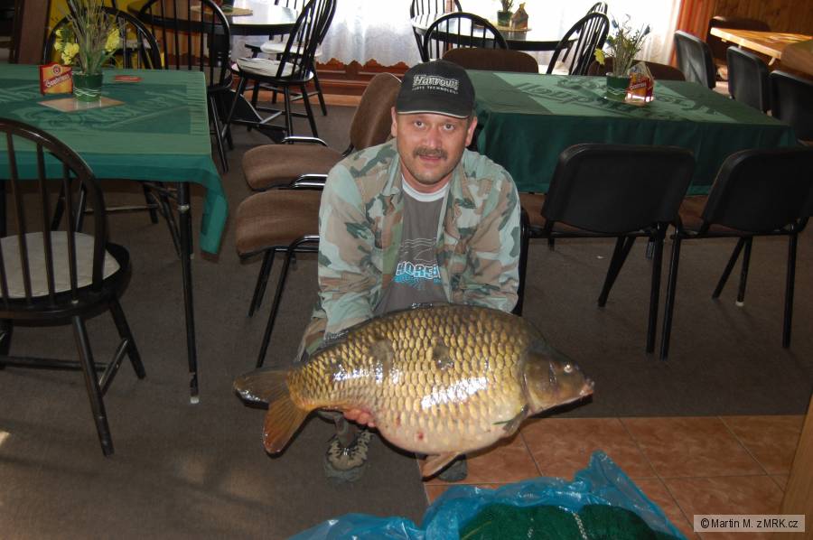 83cm 18kg