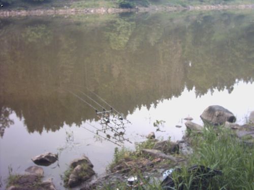 Ani povode� n�s nedostane od vody