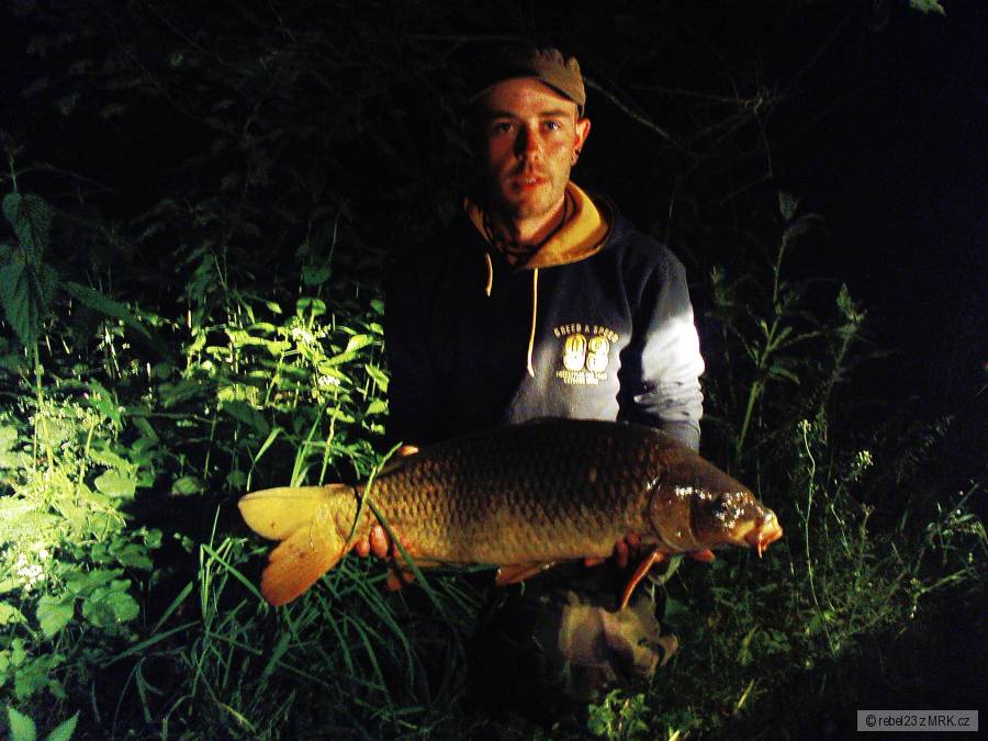 další krasavec z berounky 79cm a 7,8kg...