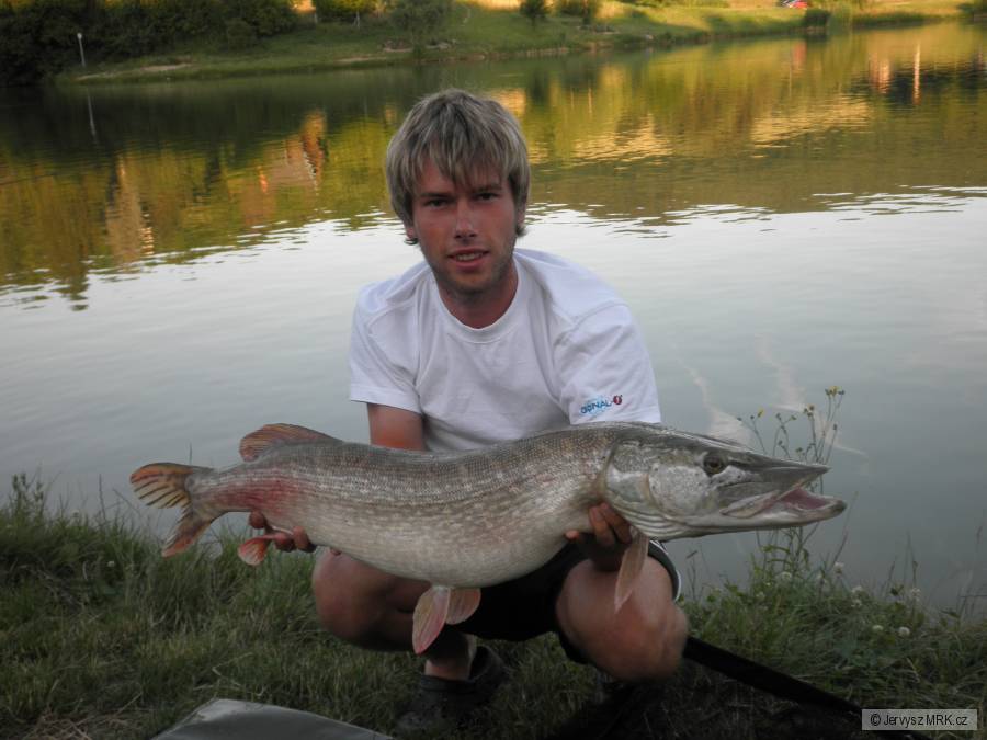 Štika 107 cm
