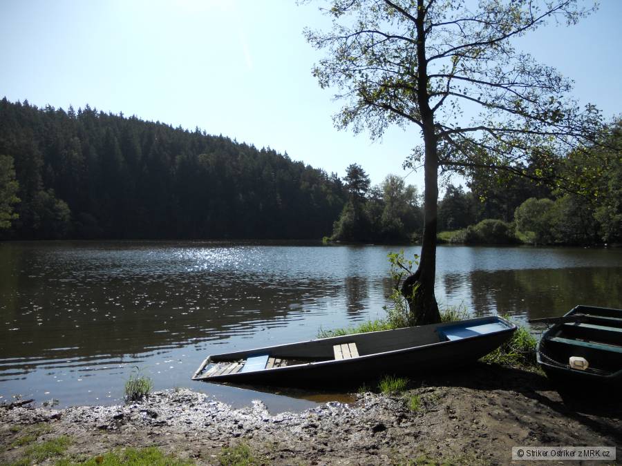 Parádní jezero