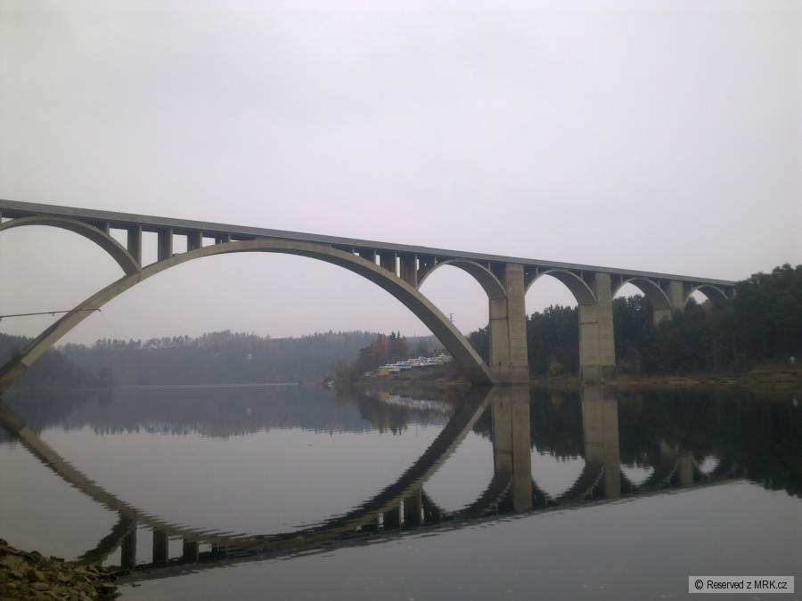 Podolský most