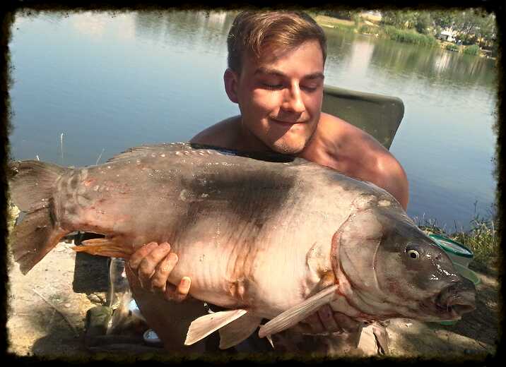 První pořádný kapr 16kg