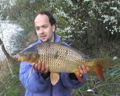 Kliknutím fotografii zvětšíte Kapřík 60cm 5,5kg