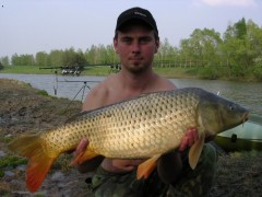 Kliknutím fotografii zvětšíte Skalička 5.5.06_74cm-6kg