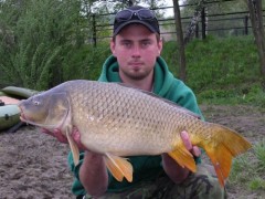 Kliknutím fotografii zvětšíte Skalička 6.5.06_75cm-8,5kg