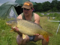 74 cm a 7,5kg
