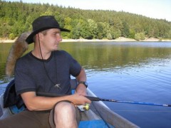 Kliknutím fotografii zvětšíte vláčka - snaha byla