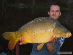 Kliknutím fotografii zvětšíte Berounka duben 2008