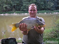 Kliknutím fotografii zvětšíte Kapřik 45cm