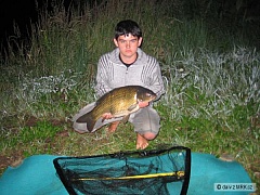 Kliknutím fotografii zvětšíte kapr 70cm na dombase