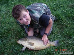 Kap��k 68cm na kuku