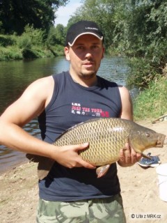 Kliknutím fotografii zvětšíte Kapřík z Labe 61cm, 6kg