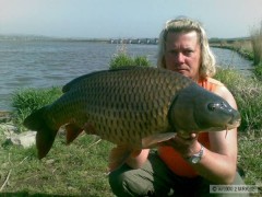 Kliknutím fotografii zvětšíte Mlíčňák 84cm 13kg