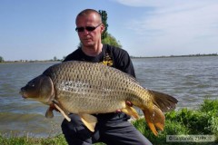Kliknutím fotografii zvětšíte ADACS CARP 2009, Rado s druhým najťahším kaprom pretekov