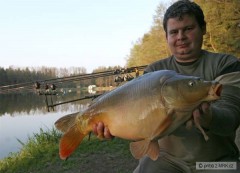 Kliknutím fotografii zvětšíte Adamovský rybník duben 2009