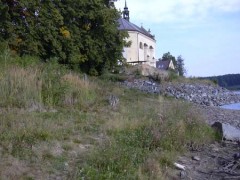 mlo vody - kostel Karlovec