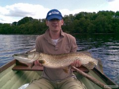 Kliknutím fotografii zvětšíte lough sheelin stuka 98cm