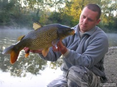 Kliknutím fotografii zvětšíte Kapor 63cm 3,5kg