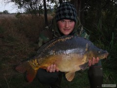 Kliknutím fotografii zvětšíte Kapr 68cm 7kg