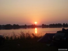 Kliknutím fotografii zvětšíte Západ slunce na Mušově(Laguna)
