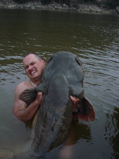 Kliknutím fotografii zvětšíte Ebro 3/2009 221cm, cca 80kg