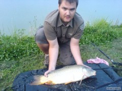 Kliknutím fotografii zvětšíte největší úlovek 74 cm červen 2009