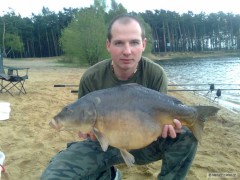 Kliknutím fotografii zvětšíte kapřík 77cm, 10kg