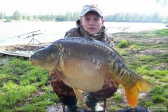Kliknutím fotografii zvětšíte osobák kapr 77cm a 12,60kg