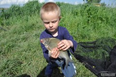 Kliknutím fotografii zvětšíte Junior a jeho úlovek