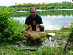 Kliknutím fotografii zvětšíte osobáček kapr 82cm 13kg