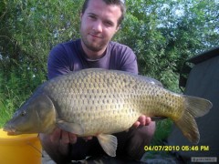 Kliknutím fotografii zvětšíte kapr 65cm 6kg