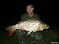 Kliknutím fotografii zvětšíte Kapr 75cm
