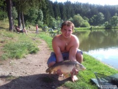 Kliknutím fotografii zvětšíte Kapr 68cm, 6,5kg
