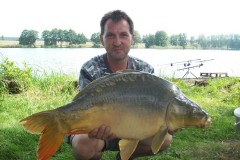 Kliknutím fotografii zvětšíte kapr 75cm a 10,20kg