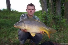 Kliknutím fotografii zvětšíte kapr 67cm a 6,90kg