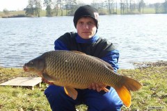 Kliknutím fotografii zvětšíte kapr 73 cm a 8,10 kg