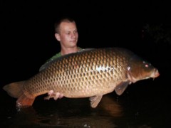 94cm, 15,2kg