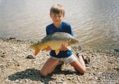 Kliknutím fotografii zvětšíte 06; Kapr II, 22.8.02, ÚN Orlík.jpg