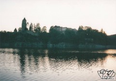 Kliknutím fotografii zvětšíte 19; Silueta hradu Zvíkov, 13.9.99, ÚN Orlík.jpg