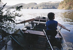 Kliknutím fotografii zvětšíte 41; Čekání na candáta, 16.7.02, ÚN Orlík.jpg